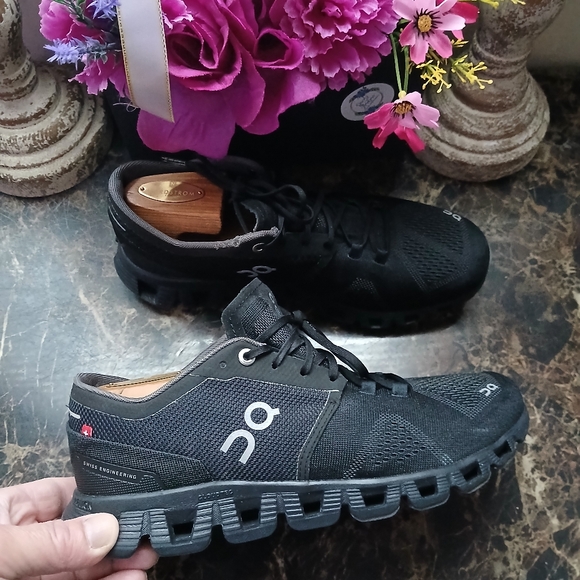 On Cloud X Comfort/Athletic Lifestyle Shoes Size 8 for Women - Picture 3 of 14